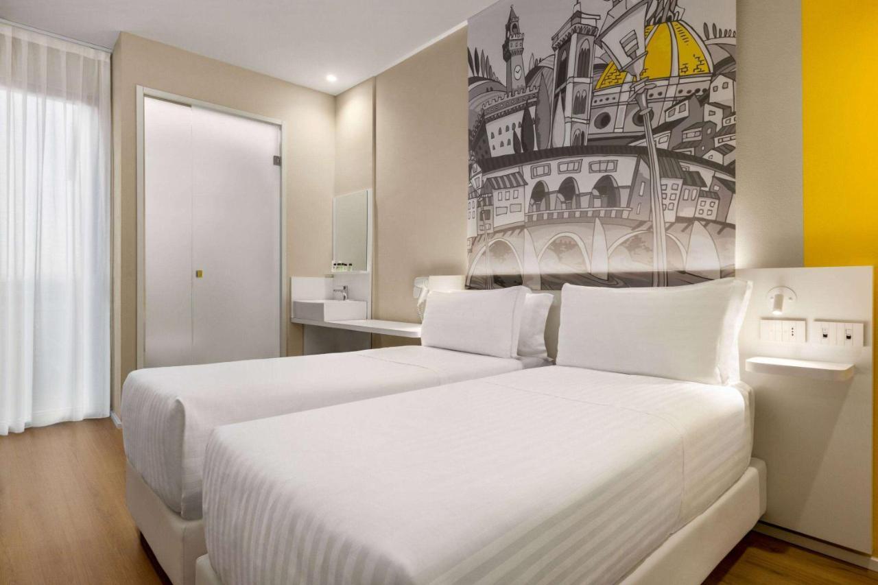 Wyndham Garden Флоренция Экстерьер фото