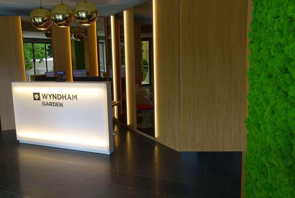 Wyndham Garden Флоренция Интерьер фото