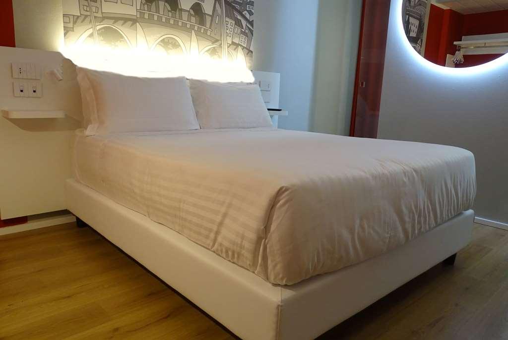 Wyndham Garden Флоренция Номер фото